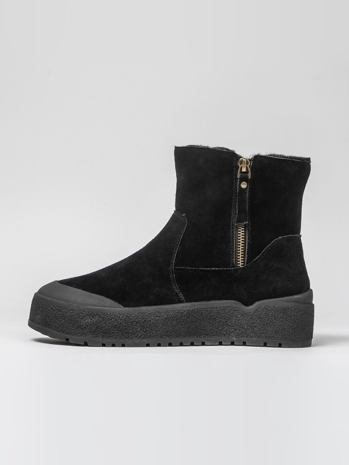 Women's leather boots