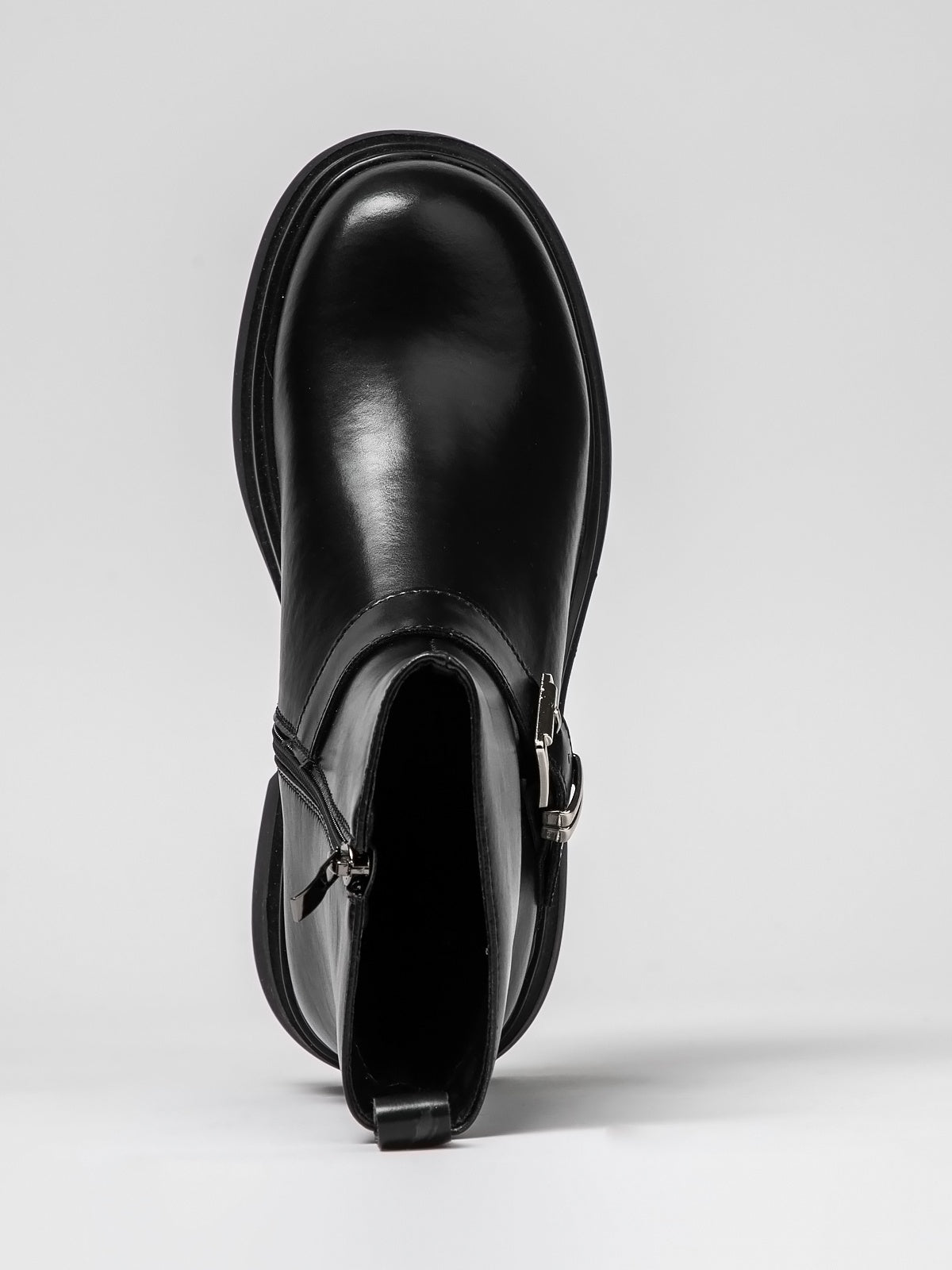 Women's leather boots