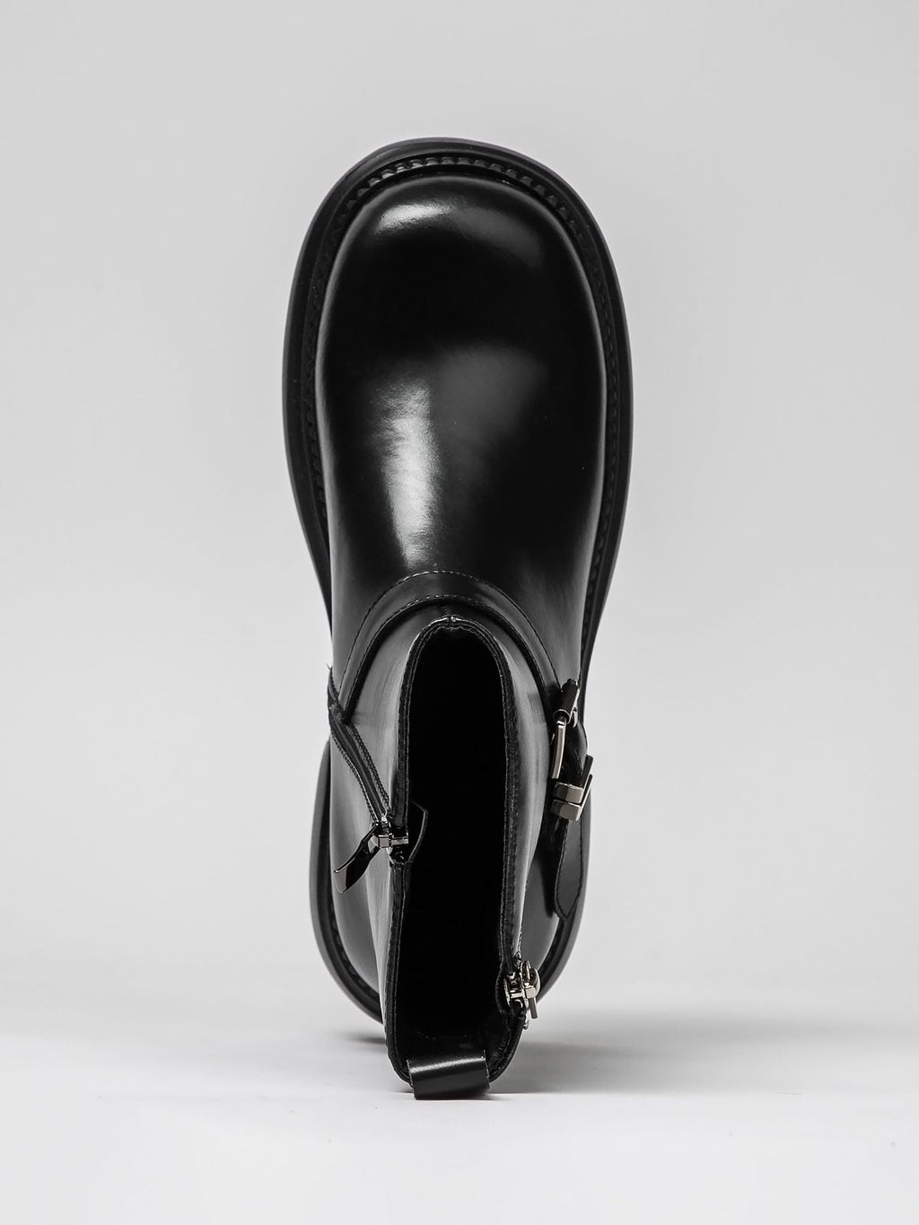 Women's leather boots