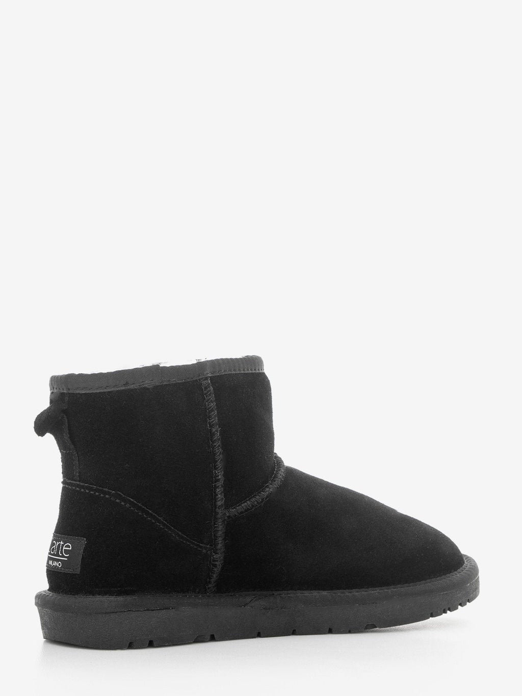 Women's leather boots with insulation