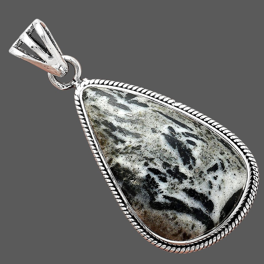 Natural Hornblende Pendant P-1056 SDP156162
