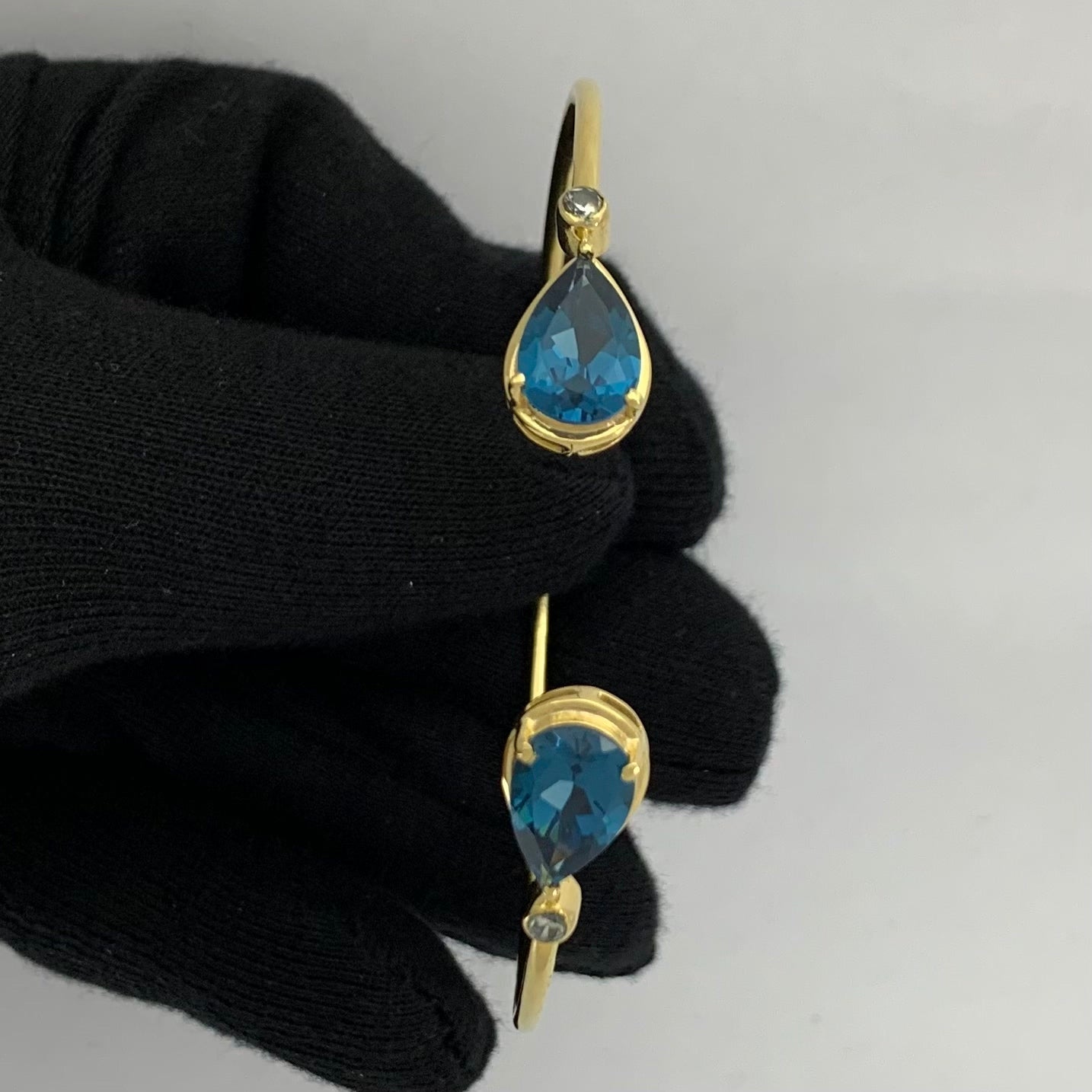 18K Gold Plated Pear Cut Gemstone with CZ Bangle Bracelet for Women TGB1003 BM-1051