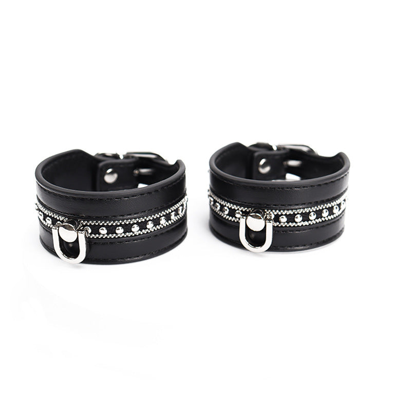 Wholesale Inlaid Bead Chain Bondage Equipment Set in PU Leather hand cuff