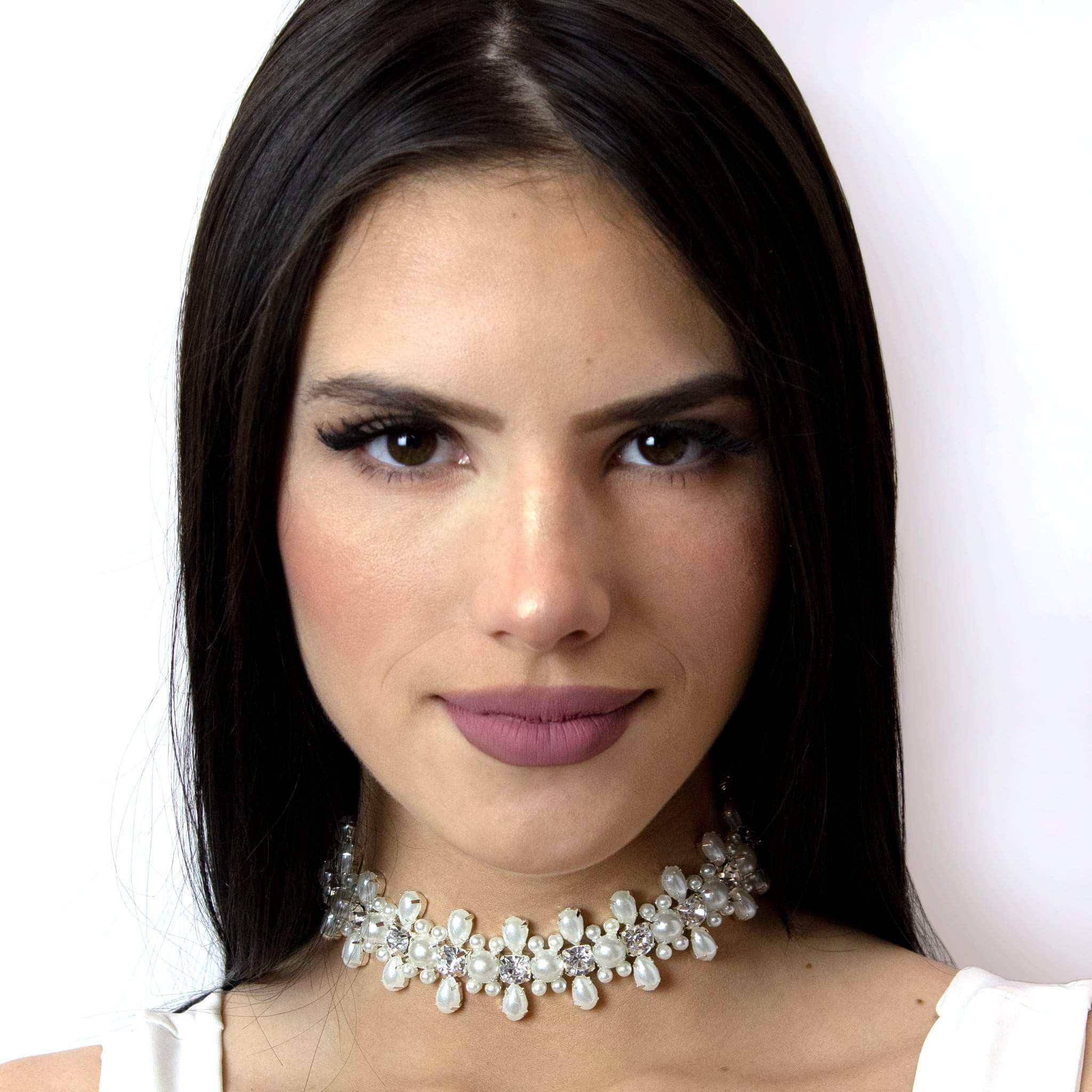 #16712 - Stretch Pearl Cluster Choker
